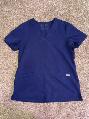 FIGS Navy V-Neck Short Sleeve Scrub Top